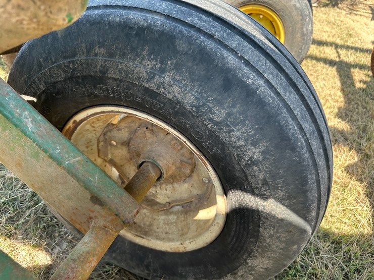 john-deere-34-image-7