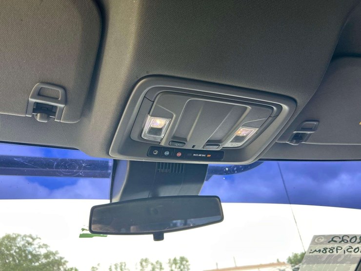 2022-chevrolet-silverado-1500-image-16