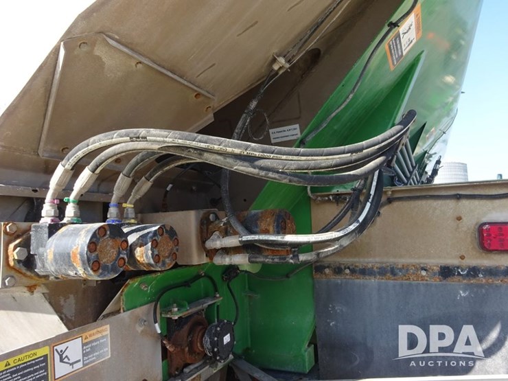 2020-john-deere-2020-image-29