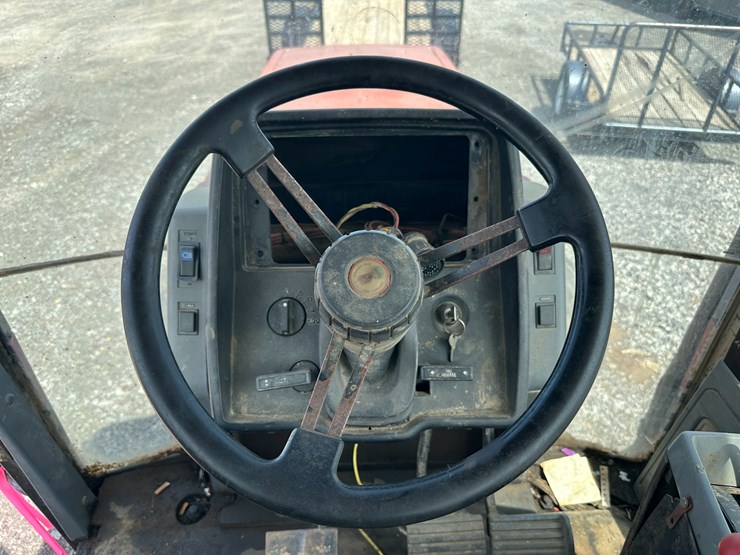 #32184-•-inop-case-international-7140-tractor-image-48