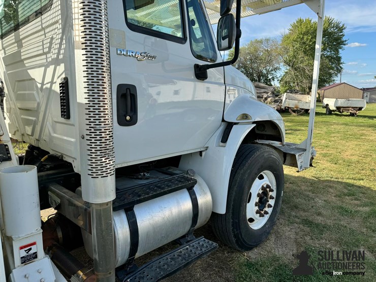 2012-international-durastar-4400-image-13