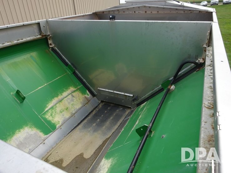 2019-john-deere-f4365-image-90