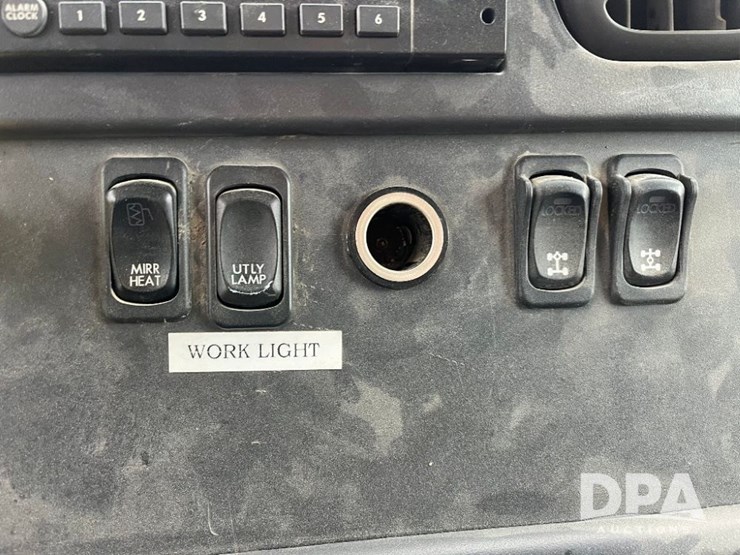 2010-freightliner-business-class-m2-petroleum-truck-(jn2961,-unit-491)-image-85