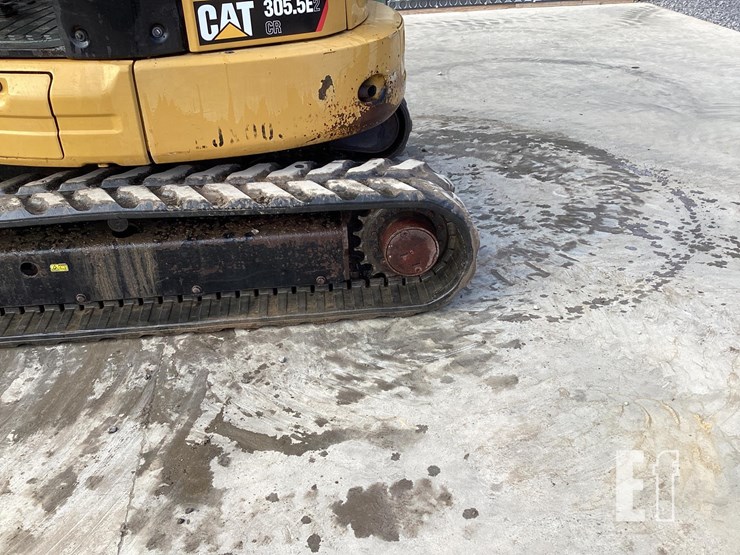 2015-caterpillar-305.5e2-cr-image-13