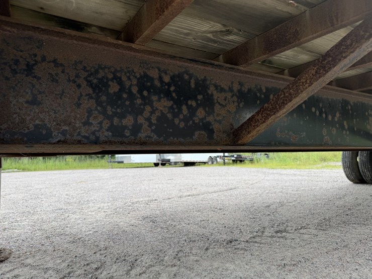 #1083-•-2001-delta-tandem-axle-gooseneck-trailer-image-15