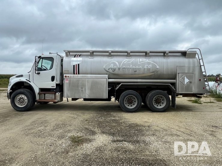 2010-freightliner-business-class-m2-petroleum-truck-(jn2961,-unit-491)-image-20