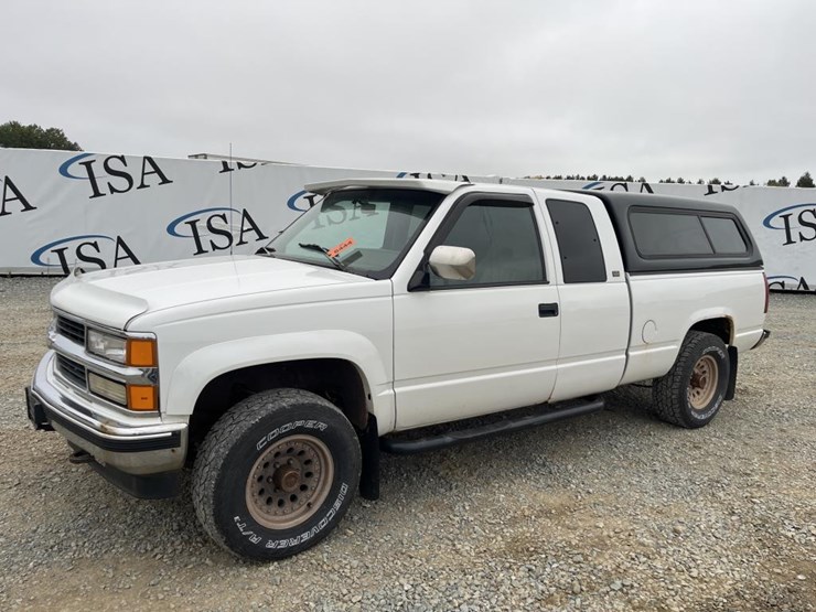 1994-chevrolet-silverado-image-1