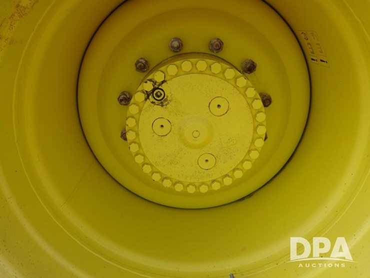 2019-john-deere-f4365-image-48