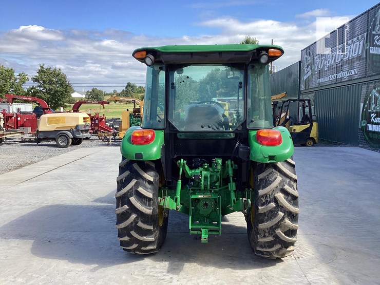 2016-john-deere-5075e-image-3