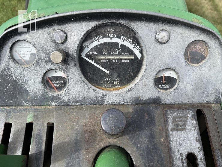 john-deere-4440-image-21