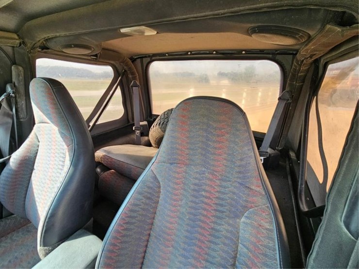 1999-jeep-wrangler-image-16