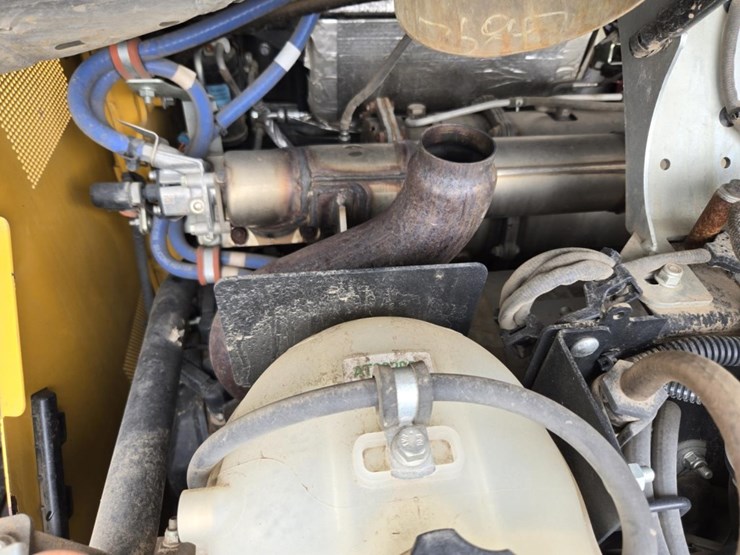 2022-deere-333g-image-36