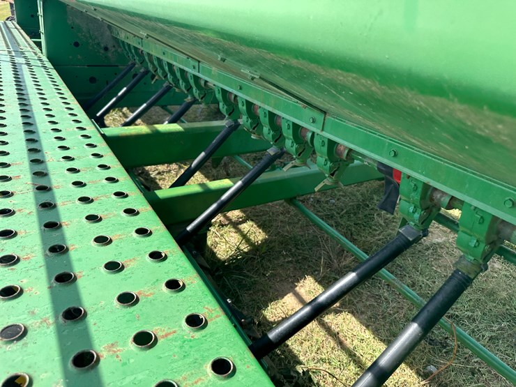 john-deere-750-image-45