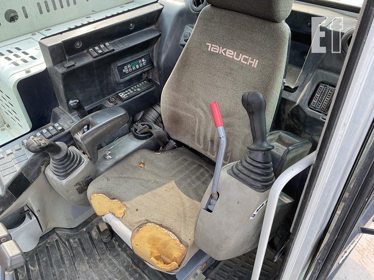 2019-takeuchi-tb2150-image-18