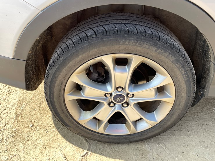 2014-ford-escape-image-98