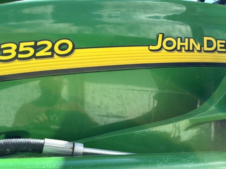 2007-john-deere-3520-image-11