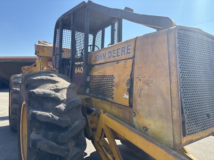 john-deere-640-image-9