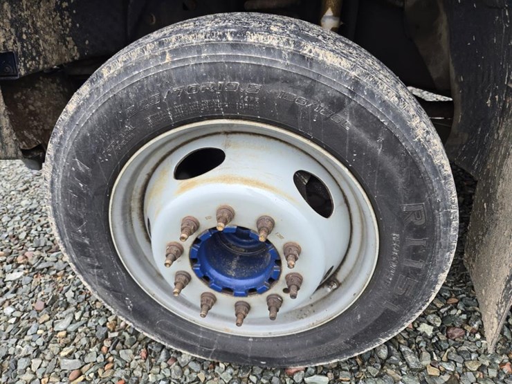 2008-ford-f550-image-57