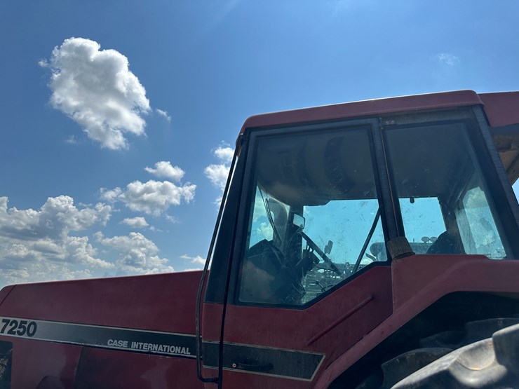 #32185-•-1995-case-international-7250-mfwd-tractor-jja0056887-image-23