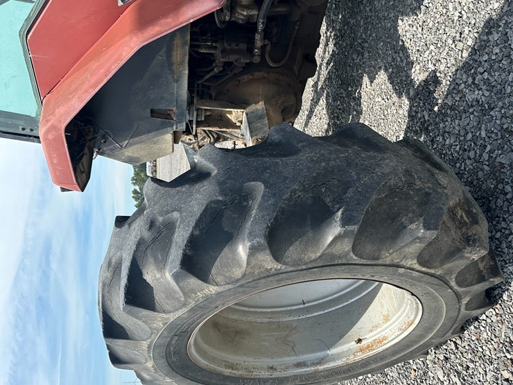 #32184-•-inop-case-international-7140-tractor-image-10