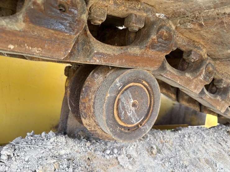 2014-komatsu-d65px-17-image-49