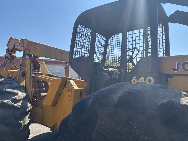 john-deere-640-image-12