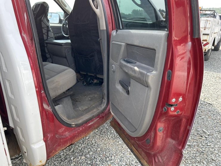2008-dodge-3500-image-52