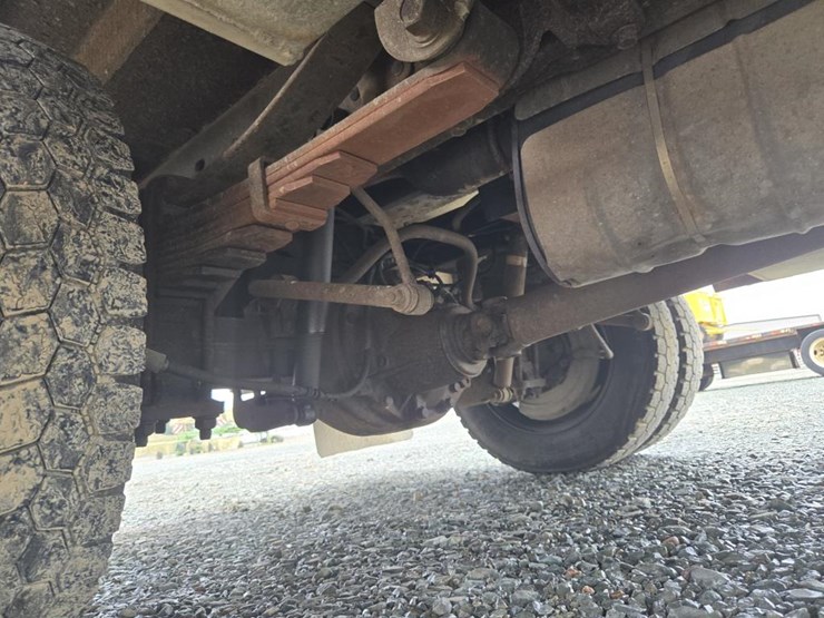 2008-ford-f550-image-33