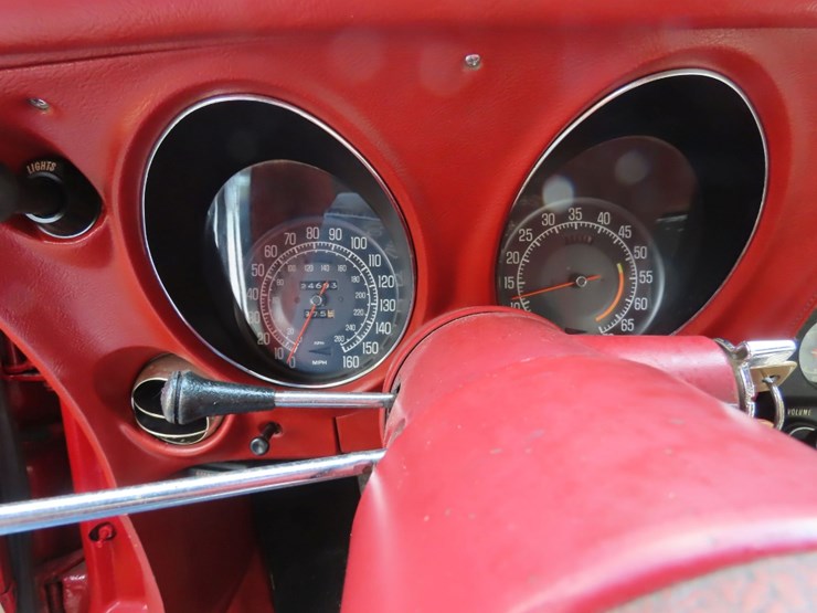 1976-chevrolet-corvette-stingray-image-23