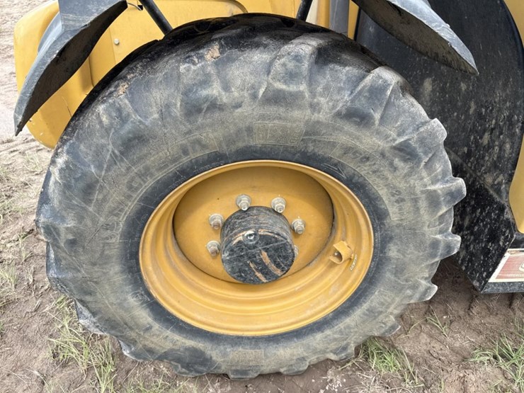 caterpillar-th407c-image-55