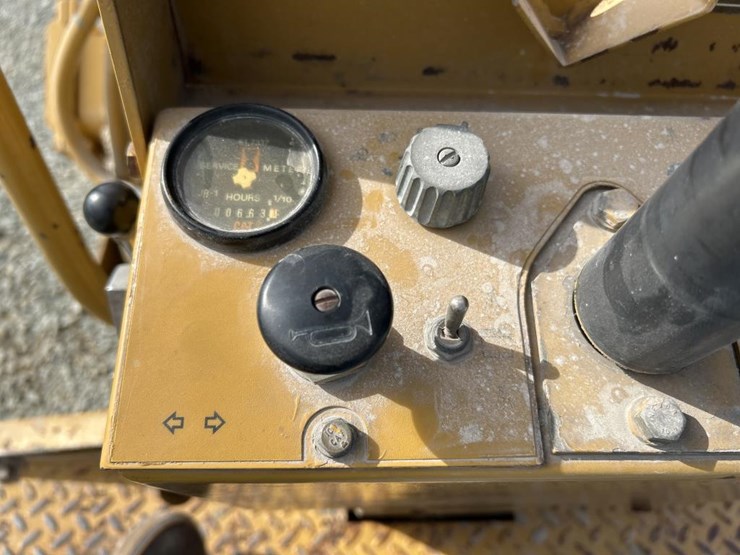 caterpillar-cb-224c-image-47