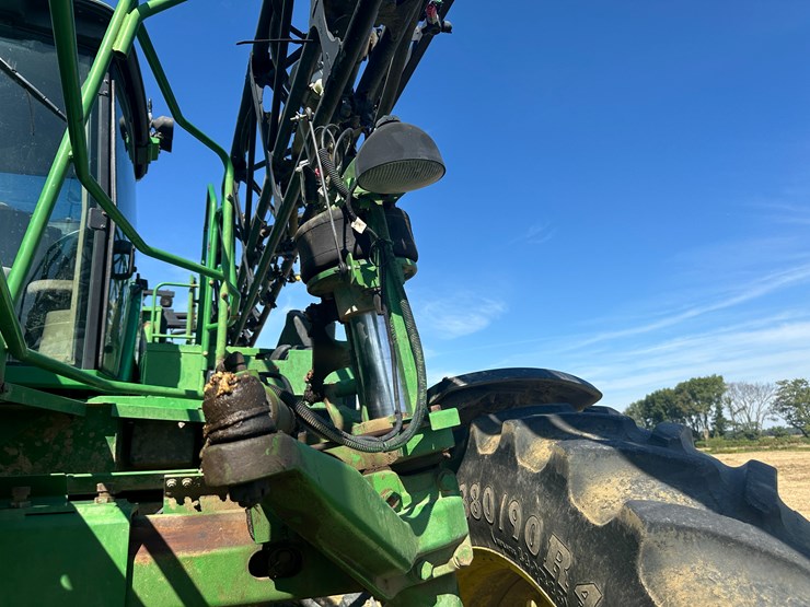 2011-john-deere-4730-image-15