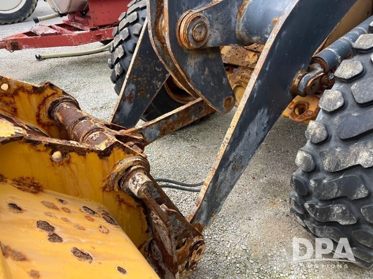 deere-444j-image-31