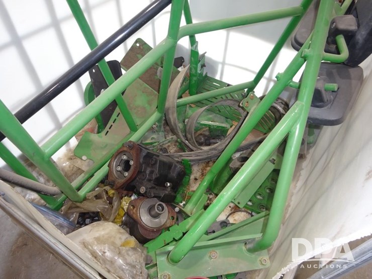 2021-john-deere-f4365-image-47