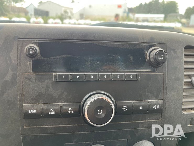 2012-gmc-3500hd-image-44