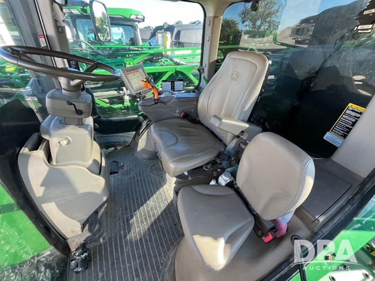 2019-john-deere-r4045-image-82