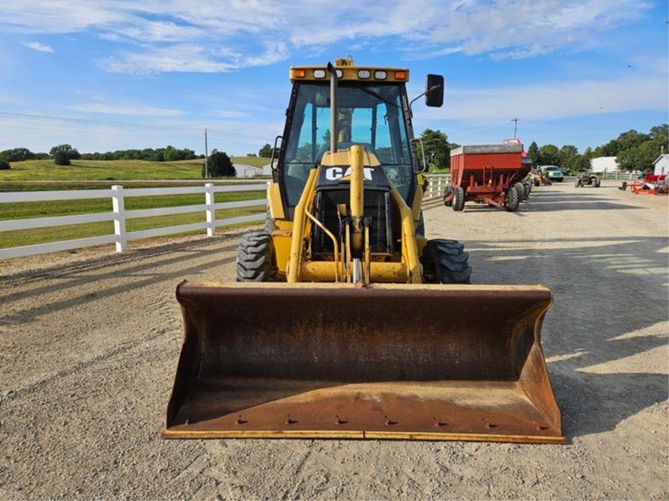 caterpillar-430d-image-8