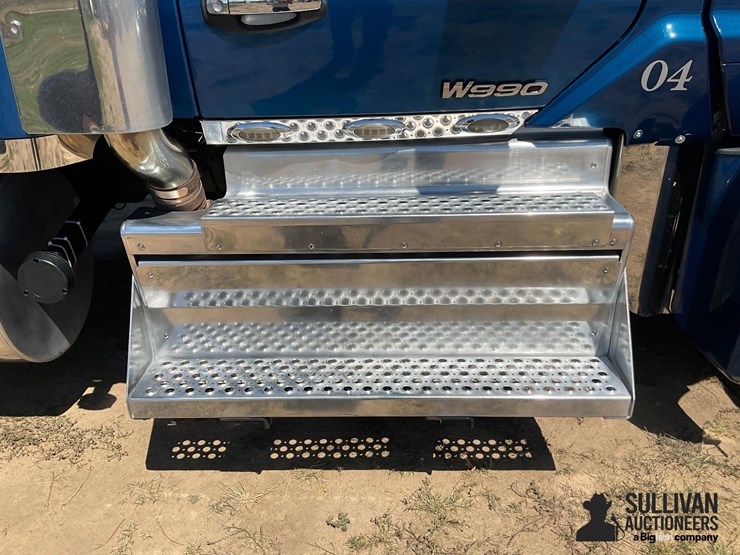 2019-kenworth-w990-image-18