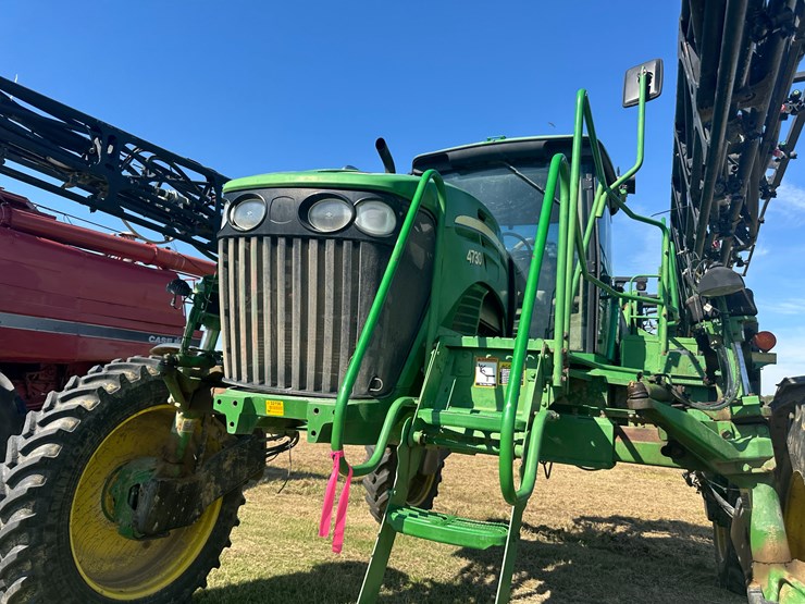 2011-john-deere-4730-image-31
