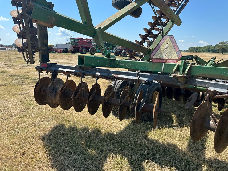 john-deere-34-image-15