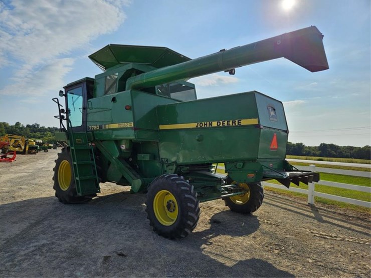 john-deere-7720-titan-ii-image-3