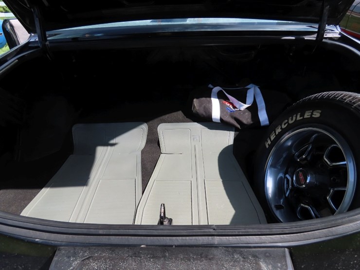 1988-chevrolet-monte-carlo-ss-image-24