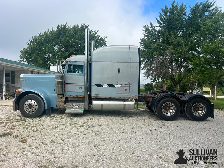2003-peterbilt-379-image-8