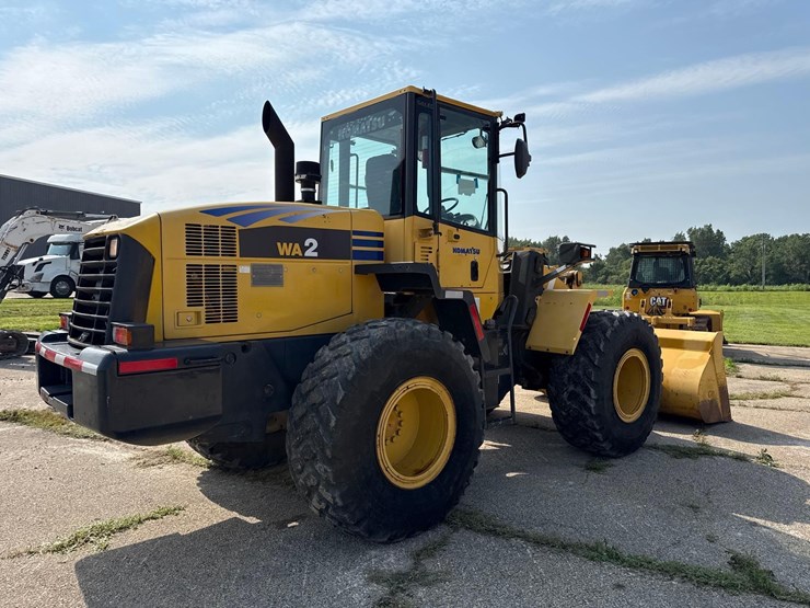 2019-komatsu-wa200-5-image-5
