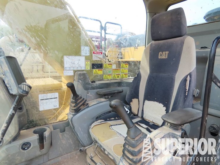 caterpillar-326f-image-10