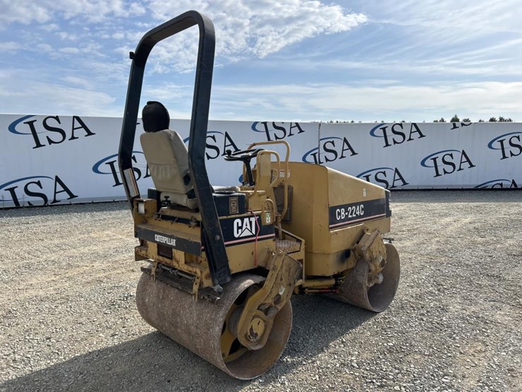 caterpillar-cb-224c-image-5