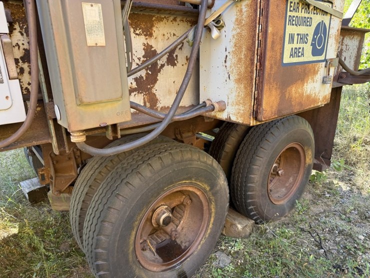 #1604-•-telsmith-20’x6’-towable-screener-image-23