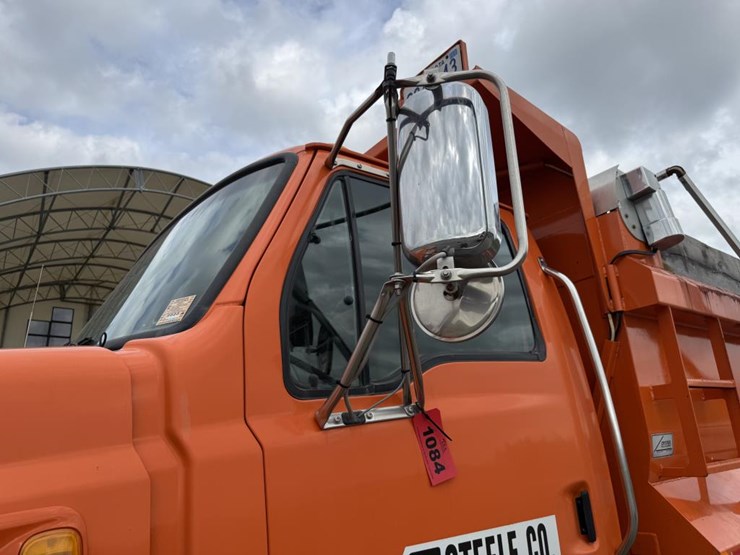 #1084-•-2006-sterling-tandem-axle-patrol-truck-image-11