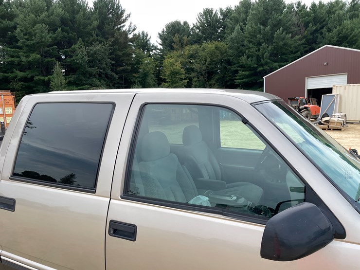 1999-gmc-2500-image-18