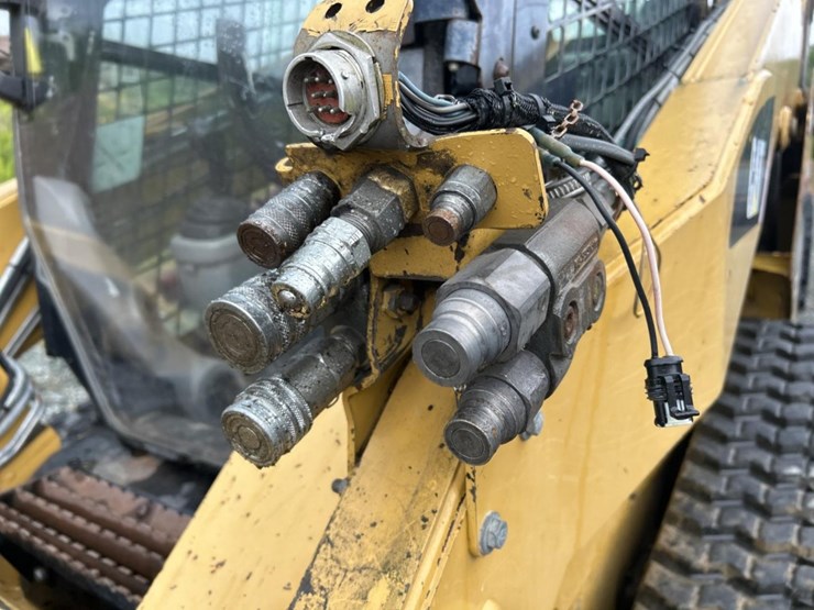 2009-caterpillar-289c-image-21